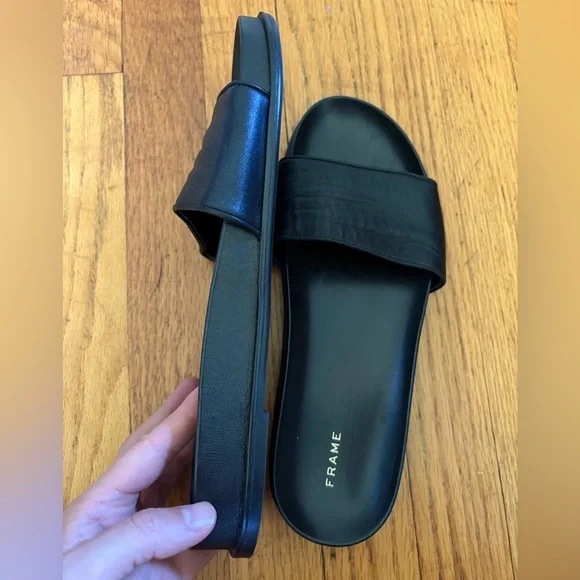 FRAME - Le Osborne Leather Slides Sandals - Picture 2 of 4